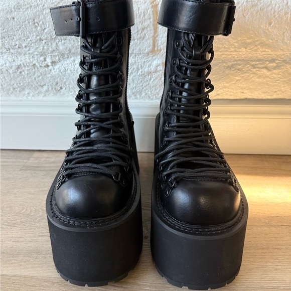 Black Platform Lace-Up Boots for BURNING MAN - Picture 1 of 7